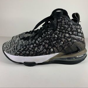 Nike Lebron 17 Youth Size 5Y